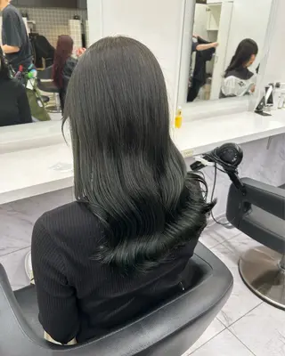 セミロング カラー パーマ ヘアアレンジ メンズ キッズ 🦋韓国レイヤー｜ 透明感グレージュ🦋のヘアスタイル