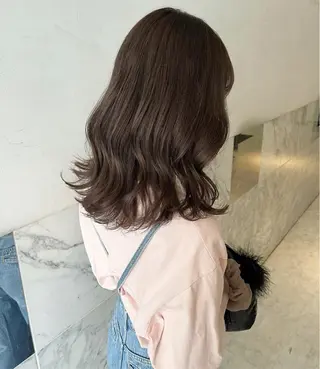 ミディアム カラー 盛れる顔まわり✨🎀 レイヤー別所好葉のヘアスタイル