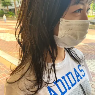 セミロング カラー 荒川 ひなの 新川崎のヘアスタイル
