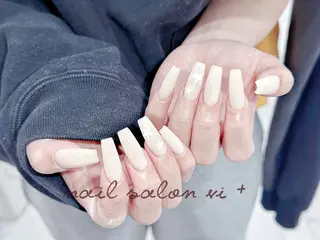 ネイル ✨Nailsalon Vi+✨のネイルデザイン