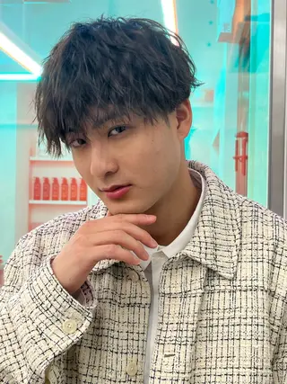 ショート メンズ フェザーパーマ浦和 スパイキーショートのヘアスタイル