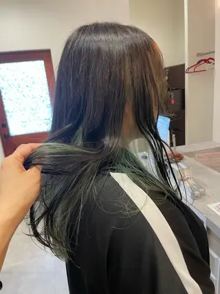 ロング カラー やまこし 美裕樹のヘアスタイル