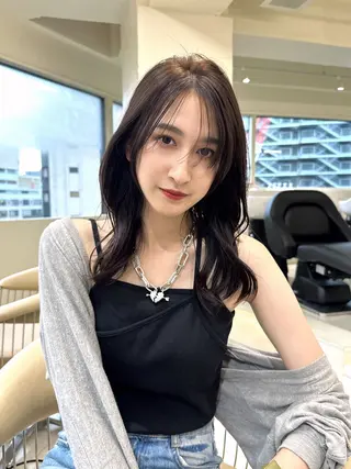 ロング カラー センターパート/ 暖色カラーayuのヘアスタイル