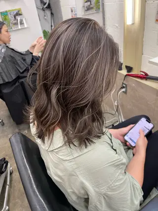 ミディアム カラー ヘアアレンジ 早瀬裕之 パーマのヘアスタイル