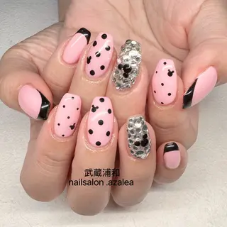 ネイル R inのネイルデザイン