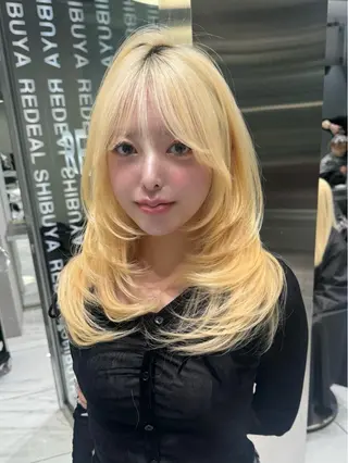 ロング カラー りょうへい/ 全頭ブリーチ/渋谷のヘアスタイル