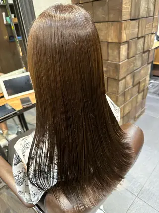 ロング 齊藤政太 顔周り カット 透明感カラーのヘアスタイル
