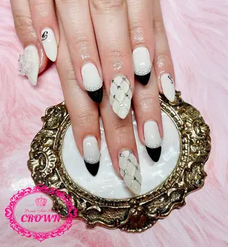 ネイル CROWN プライベートサロンのネイルデザイン