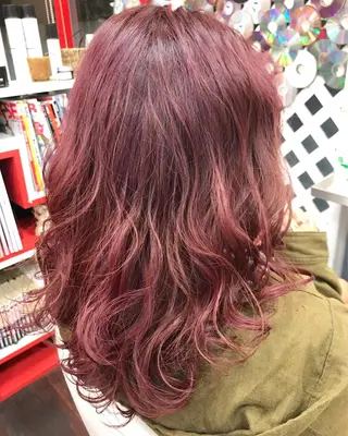 セミロング カラー 岩谷/ブリーチ 🪽透明感カラーのヘアスタイル