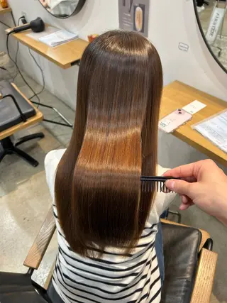 ロング 梅田髪質改善💕 透明感カラーのヘアスタイル