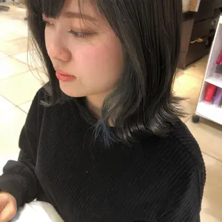 ミディアム 顔周りの垢抜けヘア 立山愛梨のヘアスタイル