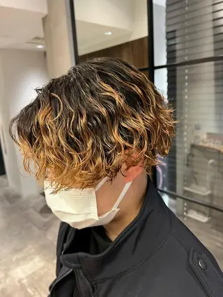 ショート パーマ メンズ 波巻きスパイラルパー マ/シャドウパーマ駿のヘアスタイル