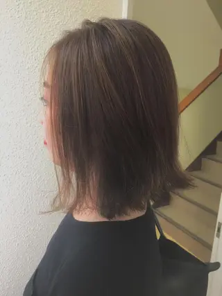 ミディアム カラー クボキ サヤのヘアスタイル