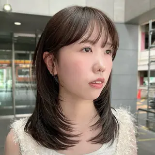 ミディアム たおちゃん／レイヤー ／透明感カラーのヘアスタイル