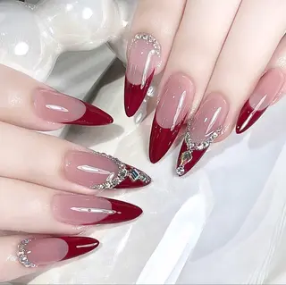 ネイル AKIKO ネイルサロンのネイルデザイン