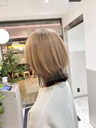 ミディアム カラー 薄田 珠美のヘアスタイル