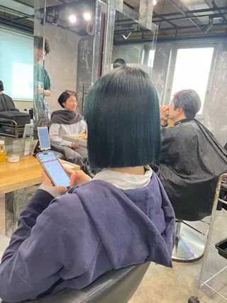 ショート カラー ハイトーン 横浜💞ミオのヘアスタイル