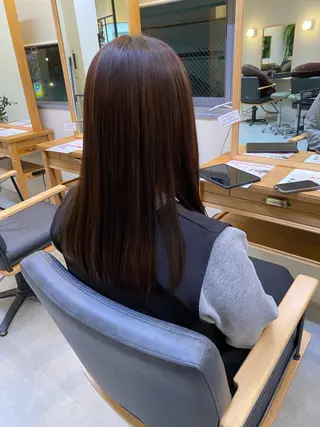 ロング 勝海 絢音のヘアスタイル