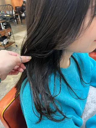 セミロング カラー ハイトーンカラー🩵 耳ツボジュエリー👂のその他イメージ