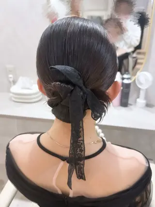 ヘアアレンジ セットサロンCURE 🩵あんみのマツエク・マツパデザイン