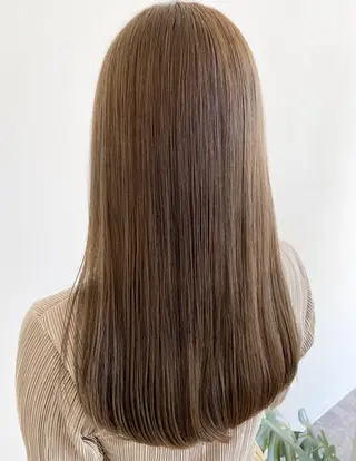 セミロング haretoki 髪質改善サロンのヘアスタイル