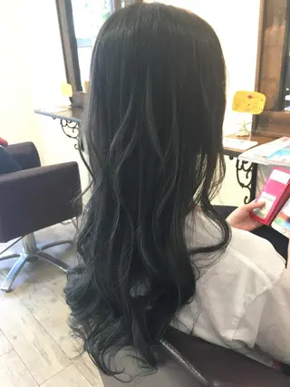 ロング 松本 亮のヘアスタイル