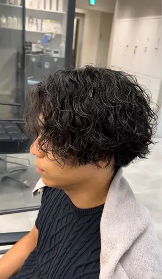 ショート パーマ、縮毛矯正特化 松本真那斗のヘアスタイル