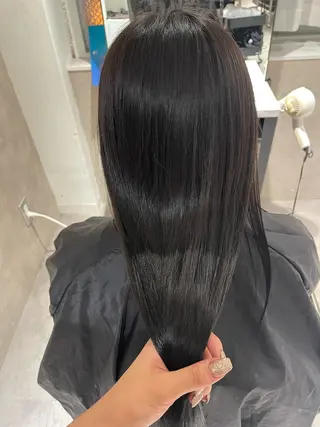 ロング カラー 🩵ハイトーン/ レイヤーYUZU🩵のヘアスタイル