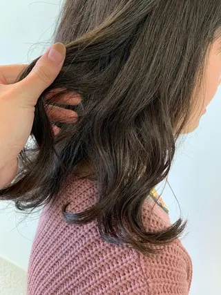 セミロング カラー 顔まわりカット✄ ベージュカラー🧸のヘアスタイル