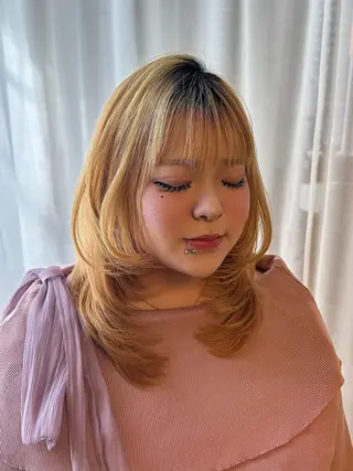 セミロング カイリ 【POOL】のヘアスタイル