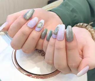 ネイル Vis西新井店 Megumiのネイルデザイン