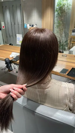 ミディアム 縮毛矯正×レイヤー カット/飯田 輝のヘアスタイル