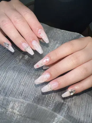 ネイル Lee Nails チップ長さだし専門店のネイルデザイン