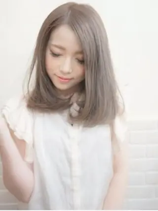 ミディアム カラー ハイトーン×髪質改善 KENTAのヘアスタイル