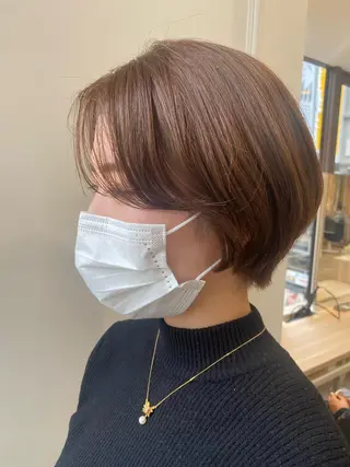 ショート カラー 小顔レイヤー/ ベージュ🤍Rieのヘアスタイル