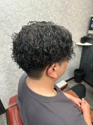 ショート パーマ 田島 颯人のヘアスタイル