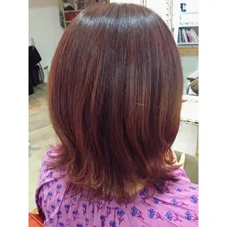 ミディアム カラー fio マナミのヘアスタイル