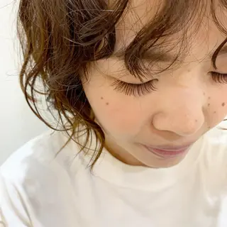 マツエク・マツパ まつげパーマ／眉毛 H e l l aのマツエク・マツパデザイン