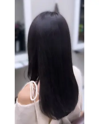 ロング 吉野 結奈のヘアスタイル