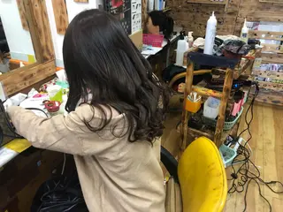 ロング 雪上 章のヘアスタイル