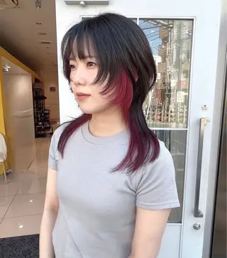 セミロング カラー ウルフカット ハッシュカット/七海のヘアスタイル