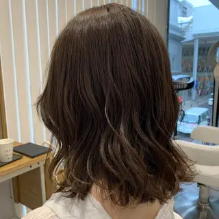 ミディアム カラー 梅木 悠斗のヘアスタイル