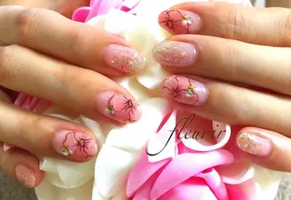 ミディアム フルリール 【プライベートサロンのネイルデザイン