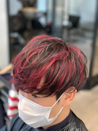 カラー メンズ 及川シゲル 髪質改善講師のヘアスタイル