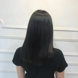 セミロング カラー SEAM アキホのヘアスタイル