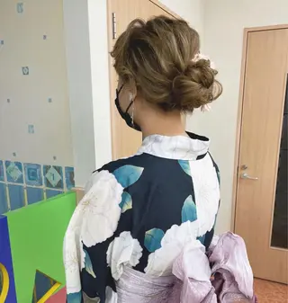 ミディアム ヘアアレンジ yui .のヘアスタイル