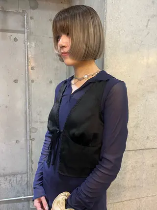 ショート カラー ハイトーン/顔まわり レイヤー/YUKAのヘアスタイル