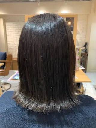 ミディアム カラー 浅沼 久瑠美のヘアスタイル
