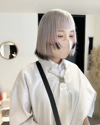 カラー kanta 梅田 韓国ハイトーンのヘアスタイル