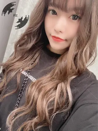 ロング KOSEI シールエクステのヘアスタイル